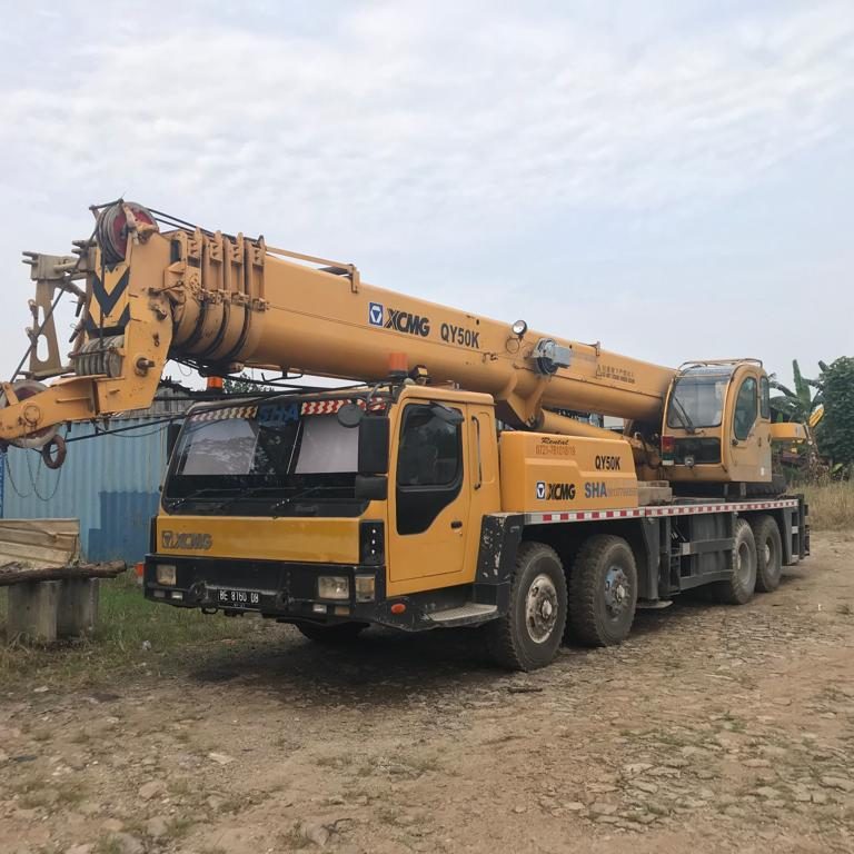 CRANE XCMG 50 TON